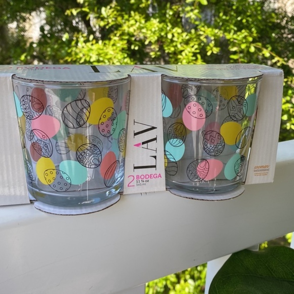 Bodega Glasses (2) | Clear Glass w/ Pastel Eggs| NWT Easter Bunny / Hostess Gift